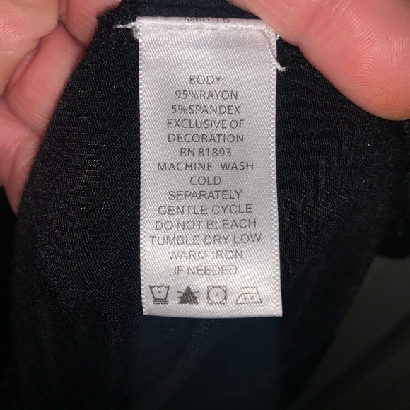 Vintage Motto black quarter sleeve Midi Dress with gold accents - Picture 2 of 7